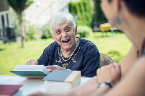 Caritas Tirol Es kann normal sein im Alter, dement zu werden sobup.at